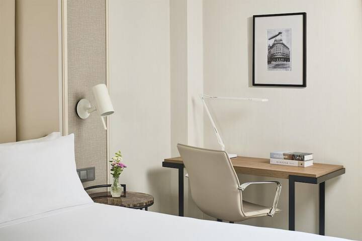 Room 26 of 64