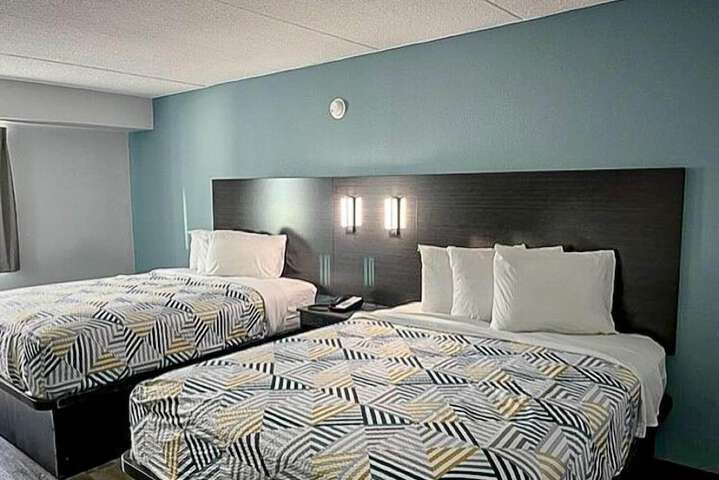 Room 29 of 61