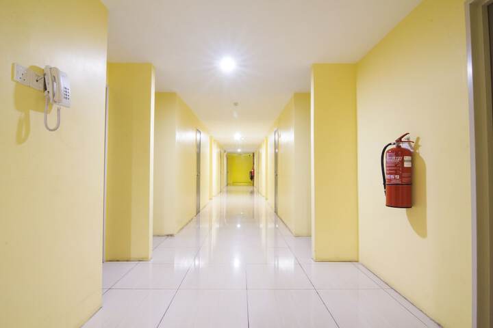 Ballroom/Hall 24 of 26