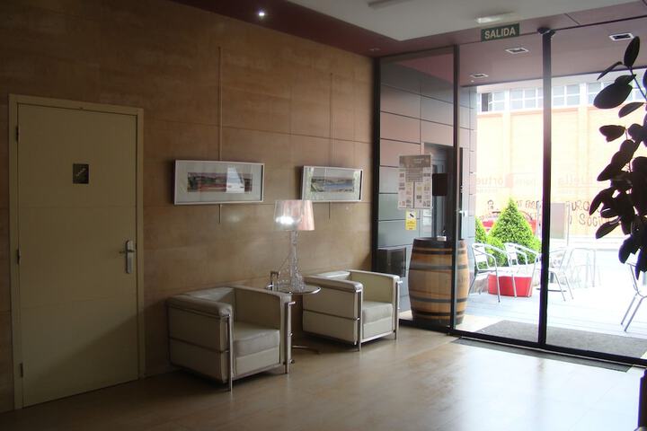 Guest Lobby