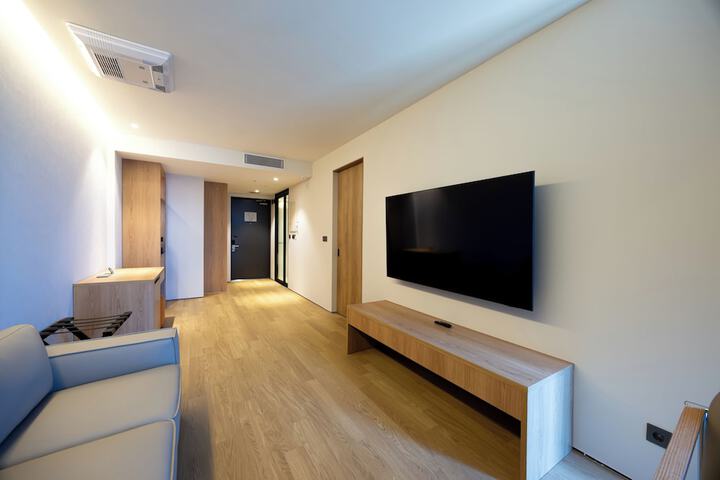 Room 34 of 57