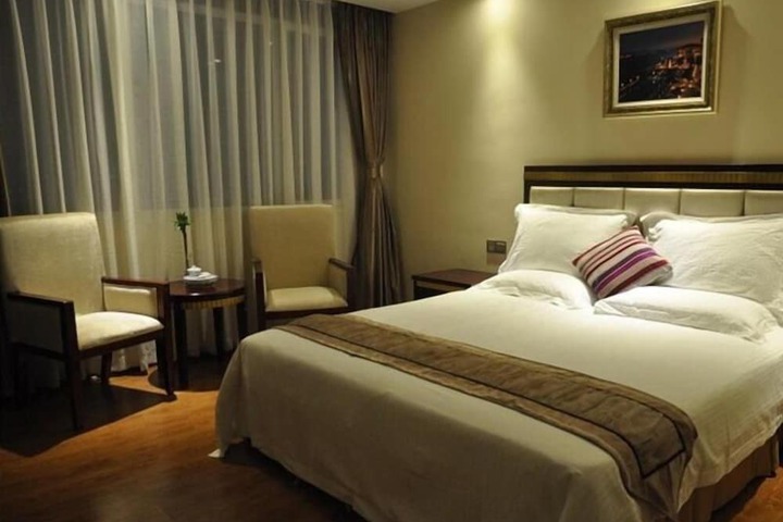 Room 6 of 42