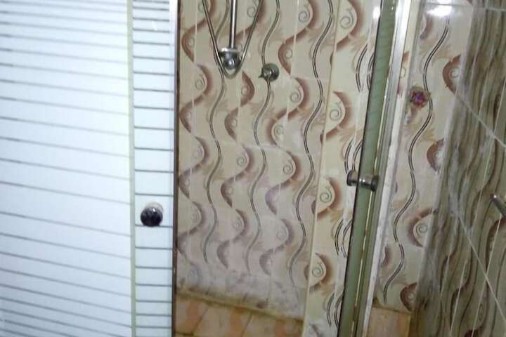 Room 8 of 14