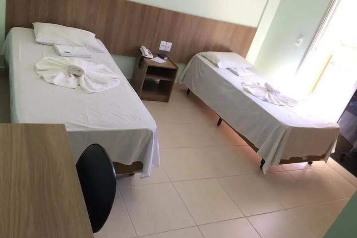 Room 7 of 20