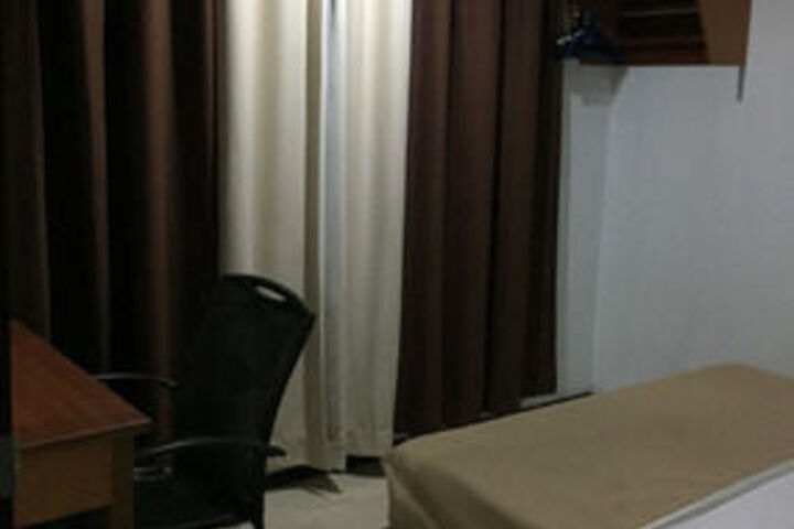 Room 21 of 43