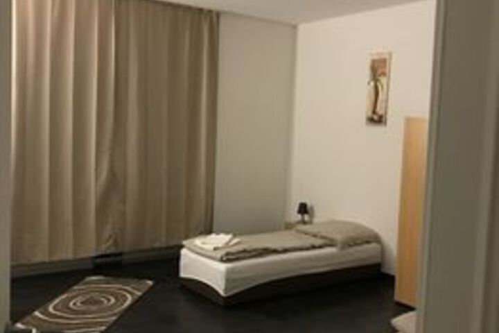 Room 20 of 69