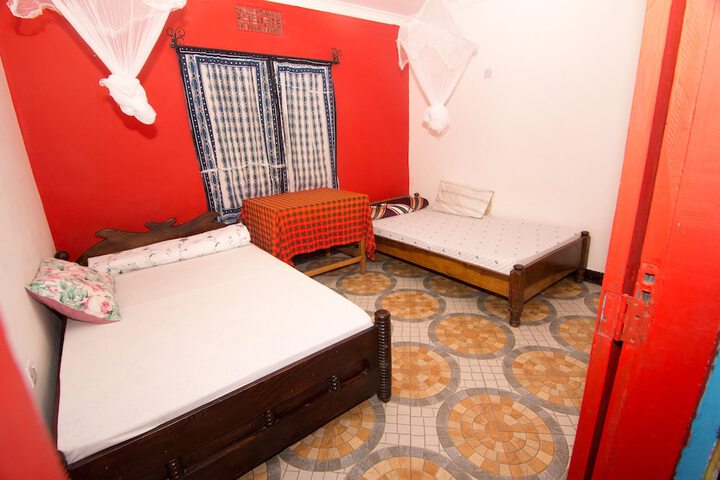 Room 10 of 23