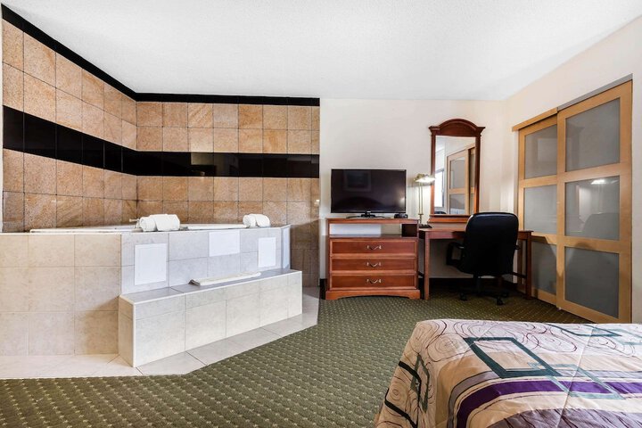 Room 16 of 29