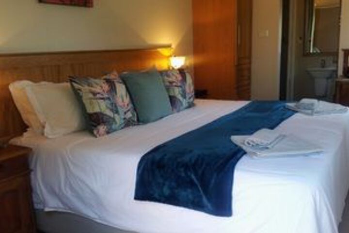 Room 44 of 77
