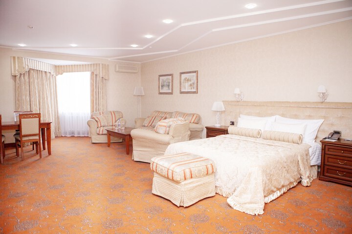 Room 10 of 67