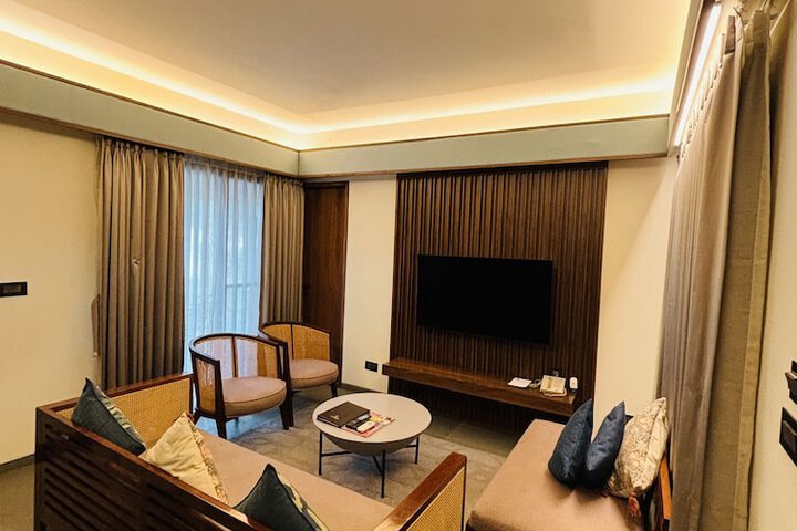 Room 20 of 99