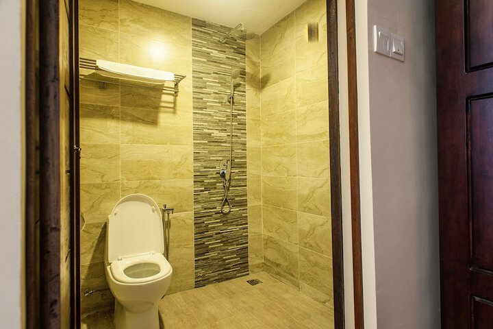 Room 30 of 46