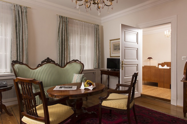 Room 5 of 31