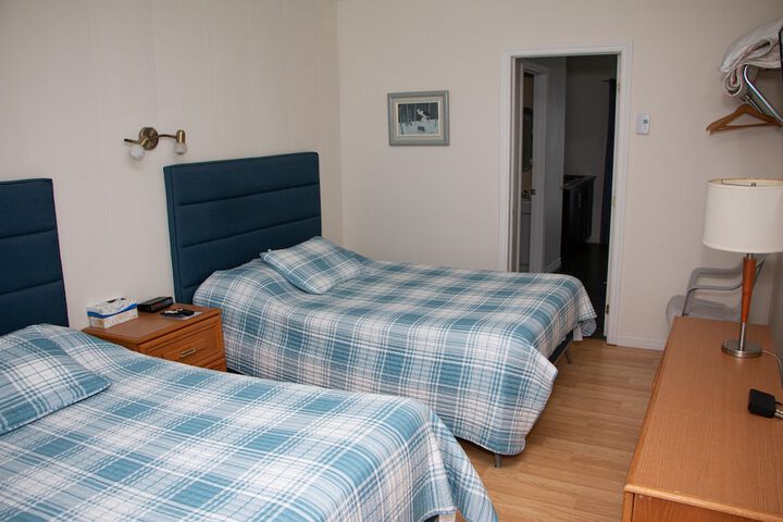 Room 25 of 106