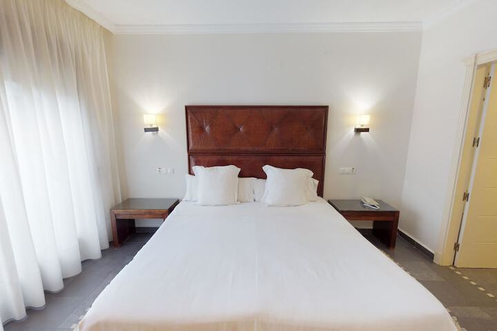 Room 18 of 45