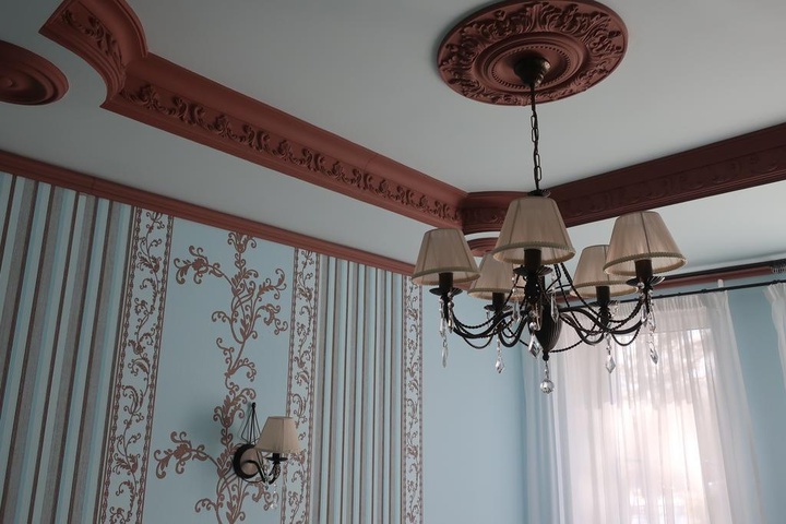 Room 4 of 13