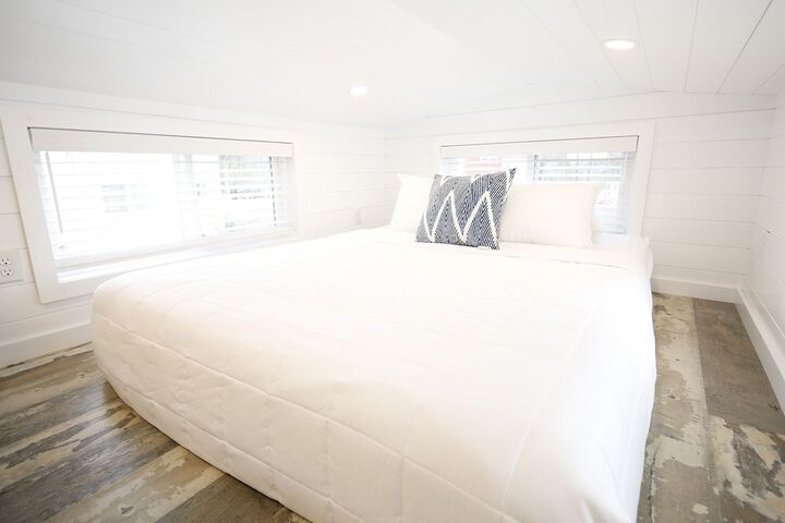 Connecting Queen Bed Sofa (33 of 116)