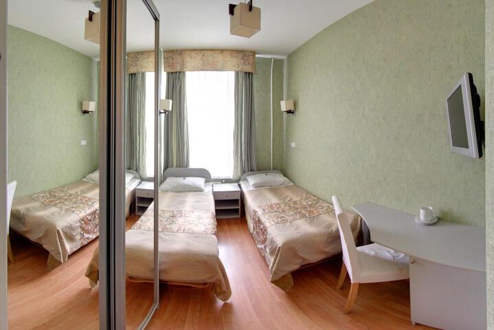 Room 22 of 53