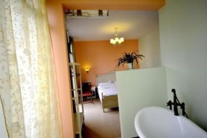 Room 12 of 31