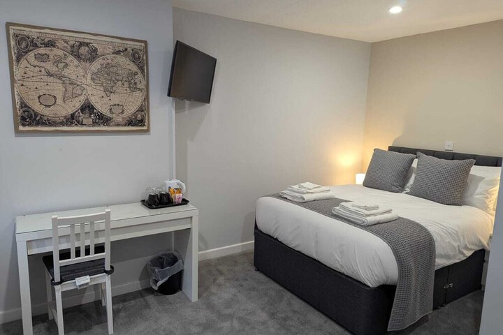 Room 26 of 49