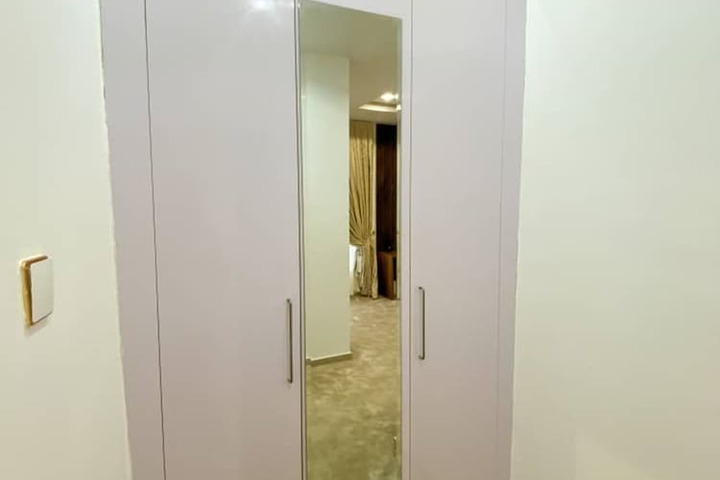 Room 27 of 44