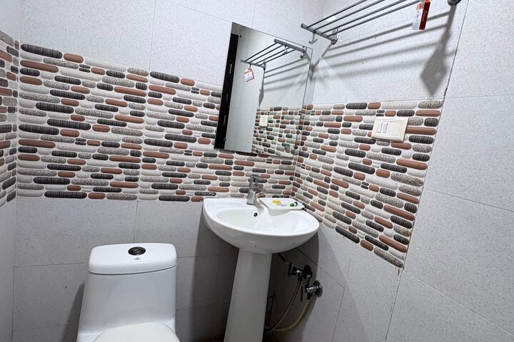 Room 18 of 23
