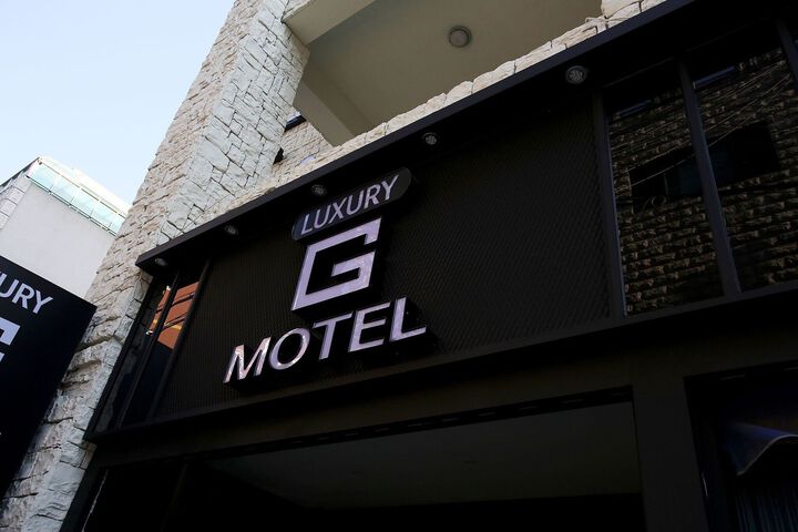 Hotel 4 of 75
