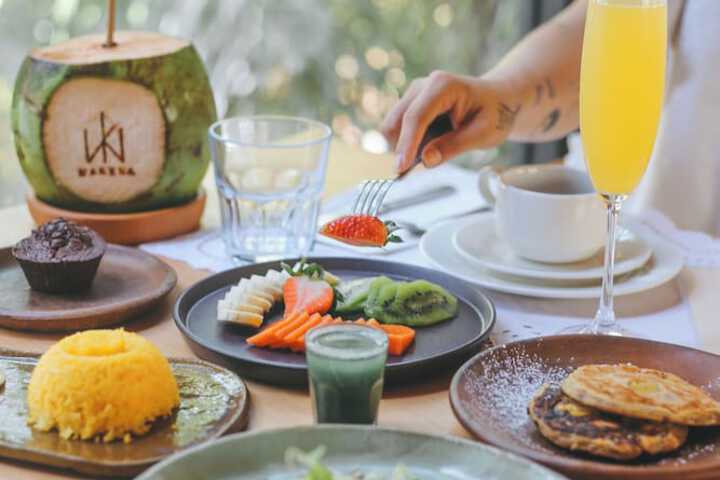 Breakfast/Coffee Service 84 of 110