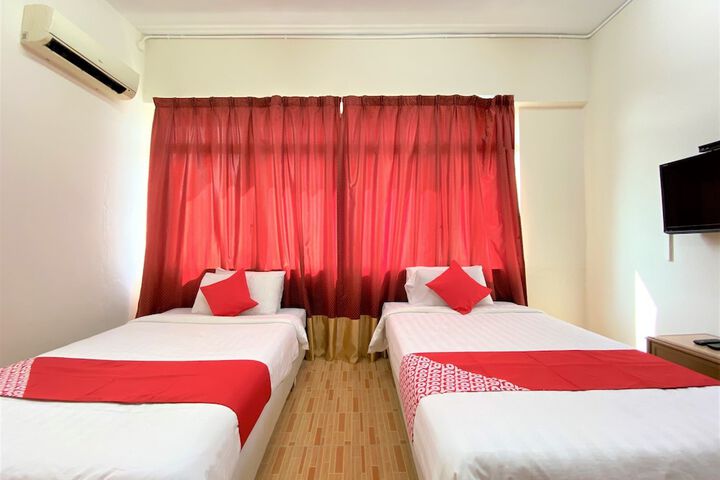Room 25 of 53