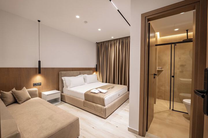 Room 2 of 244