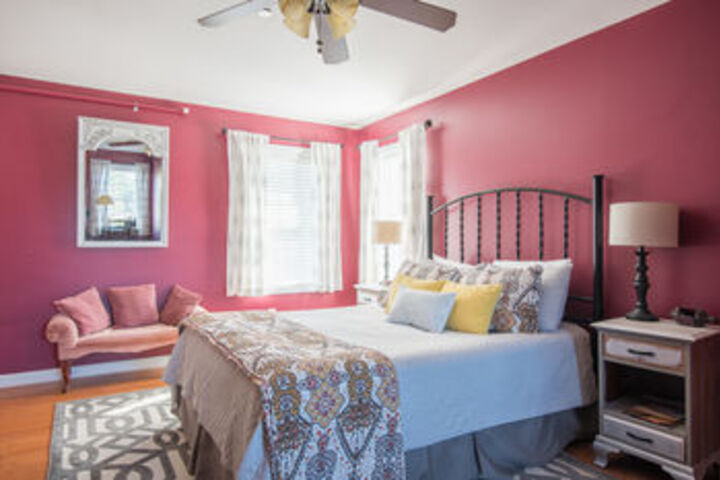 Room 7 of 20