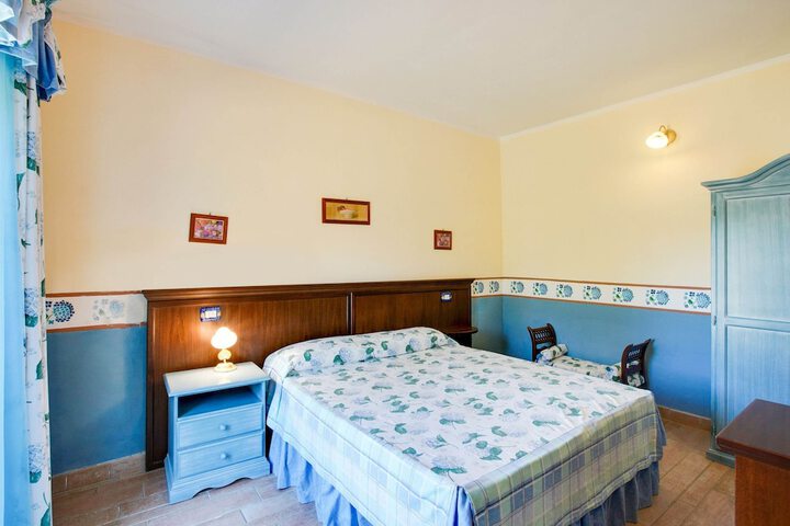 Room 23 of 181