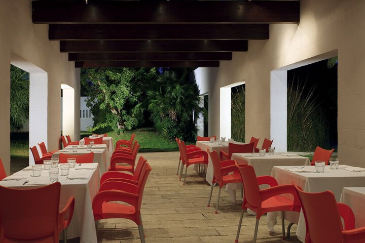 Dining 88 of 113