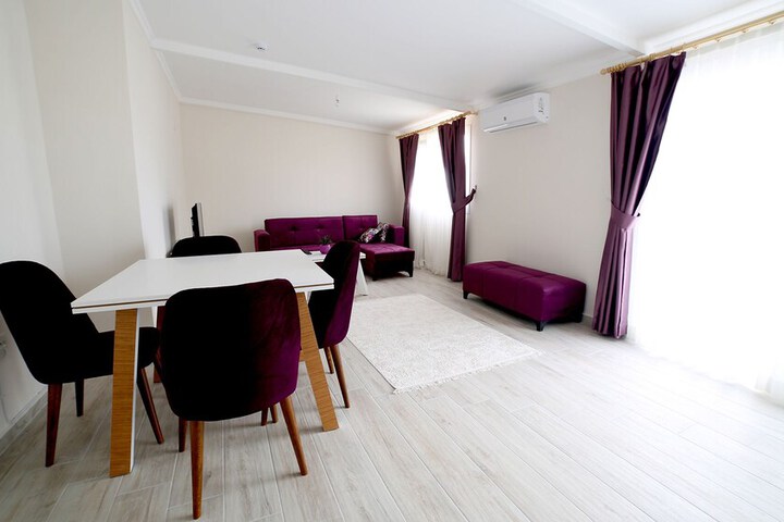 Room 21 of 74