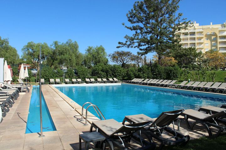Pools & Facilities