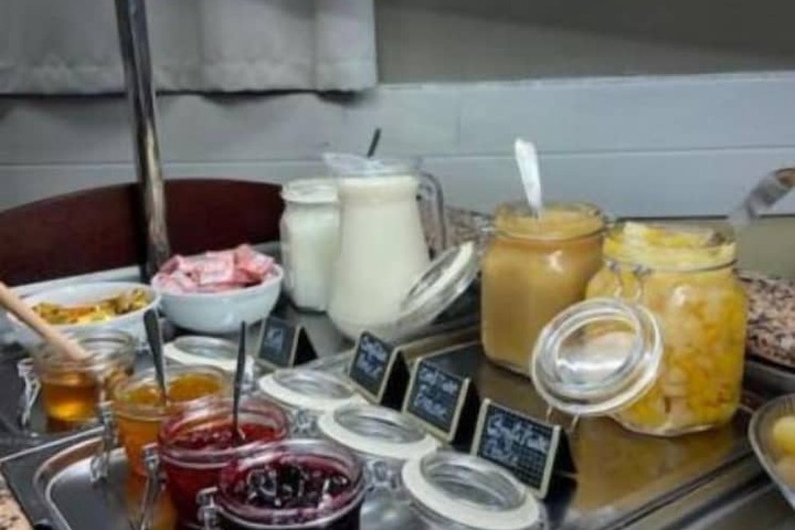 Breakfast/Coffee Service 14 of 18