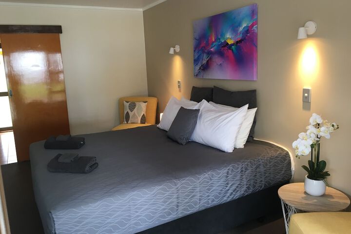 Room 38 of 141