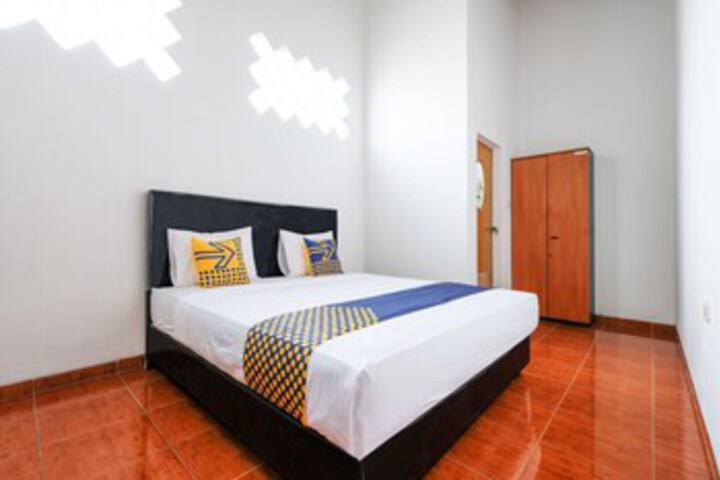 Room 15 of 26