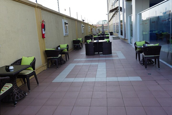Terrace/Patio 58 of 60