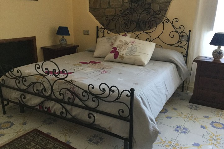 Room 13 of 78