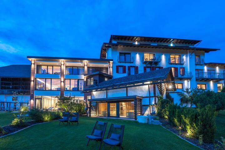 General 2 of 99