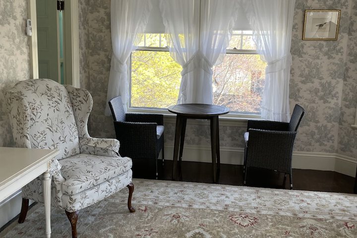 Room 25 of 100