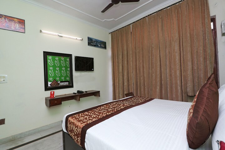Room 17 of 25