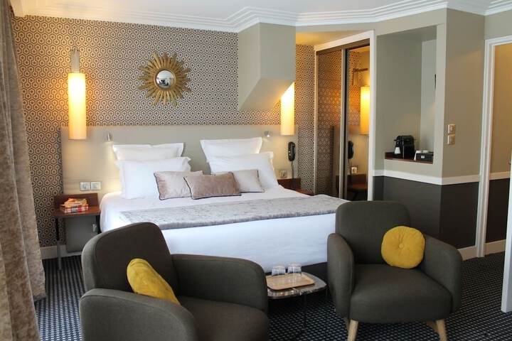 Room 7 of 53