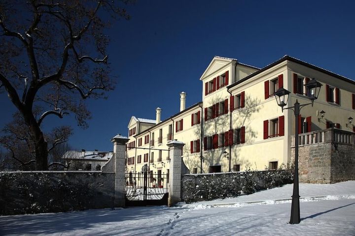 Villa Carpenada