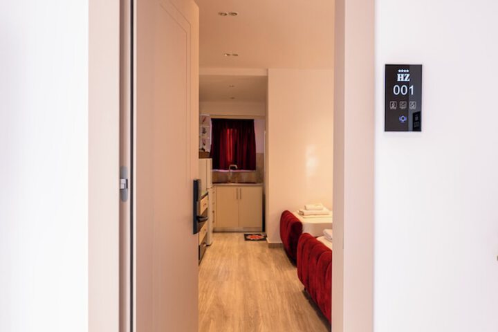 Room 42 of 81