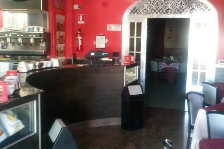 Lounge 17 of 20