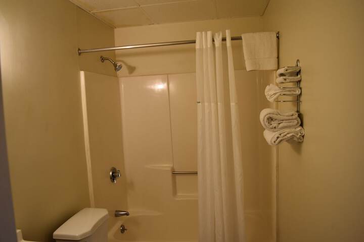 1 Double Bed (3 of 4)