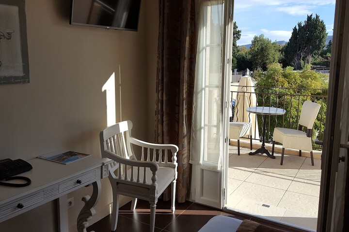 Terrace/Patio 19 of 34
