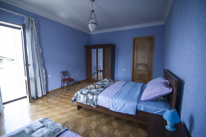 Room 12 of 13